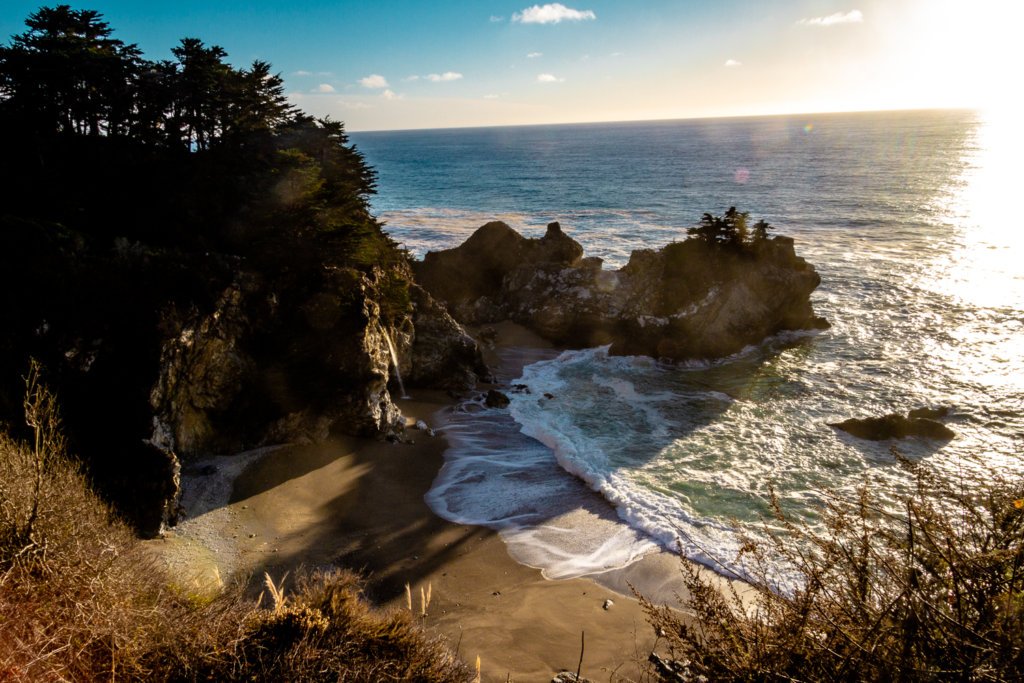 Places to visit in California: Big Sur - mcway falls at golden hour - california travel guide